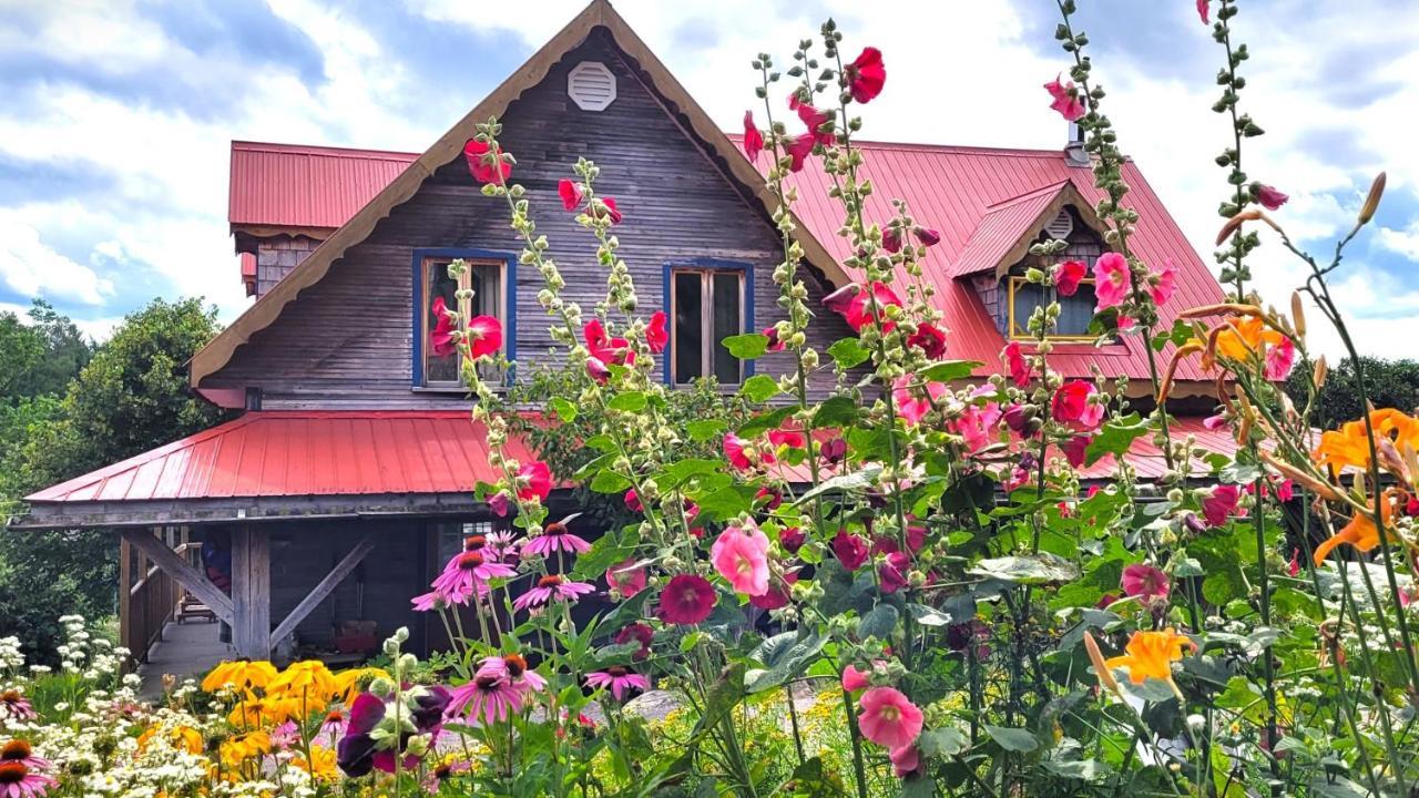 La Vieille Ferme, Ecogite Saint-Fulgence Luaran gambar