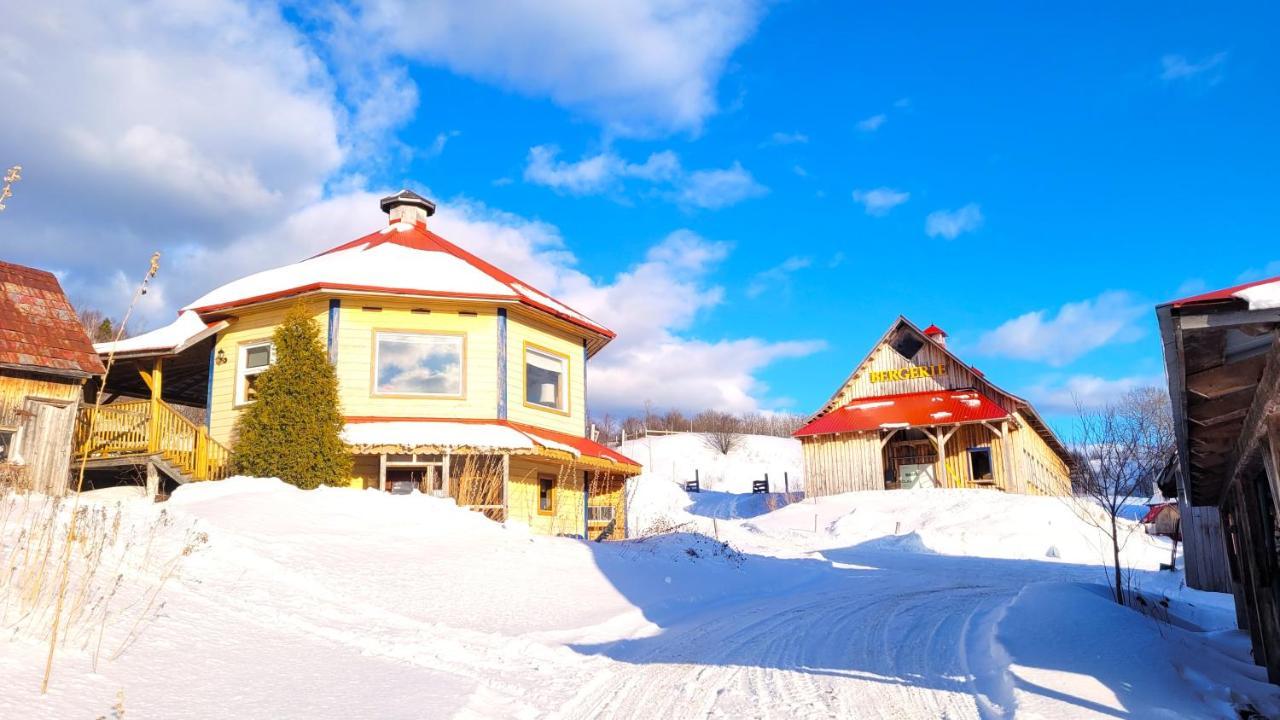 La Vieille Ferme, Ecogite Saint-Fulgence Luaran gambar